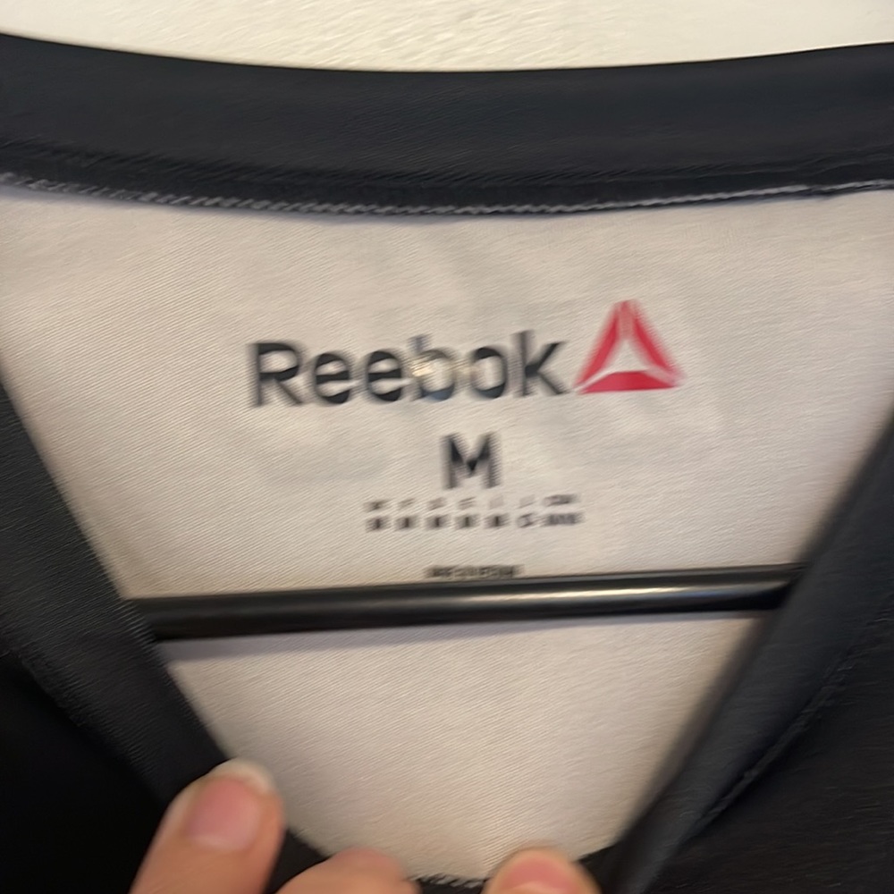 **NWT** Original Reebok Ronda Rousey UFC Jersey - Picture 3 of 8